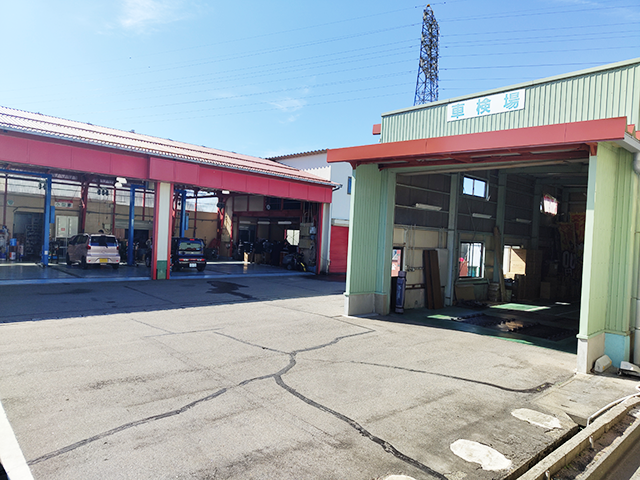 整備場・車検場完備！